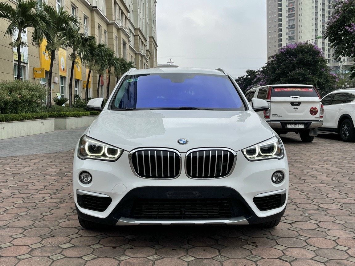 BMW X1 2018 - Màu trắng, chính chủ