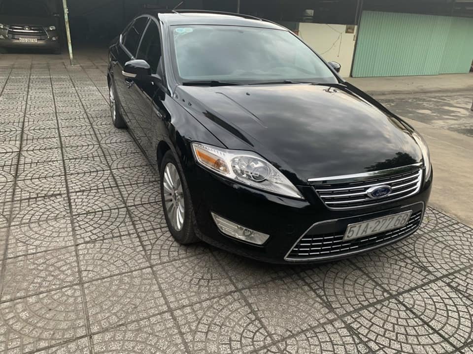 Ford Mondeo 2011 - xe  màu đen