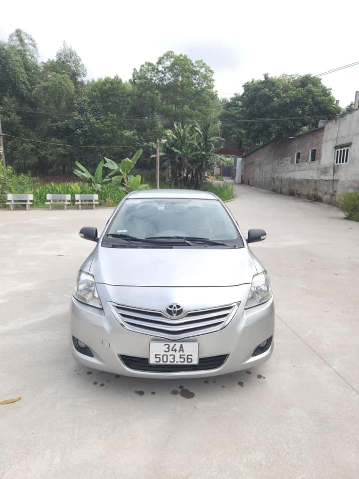 Toyota Vios 2012 - Màu bạc