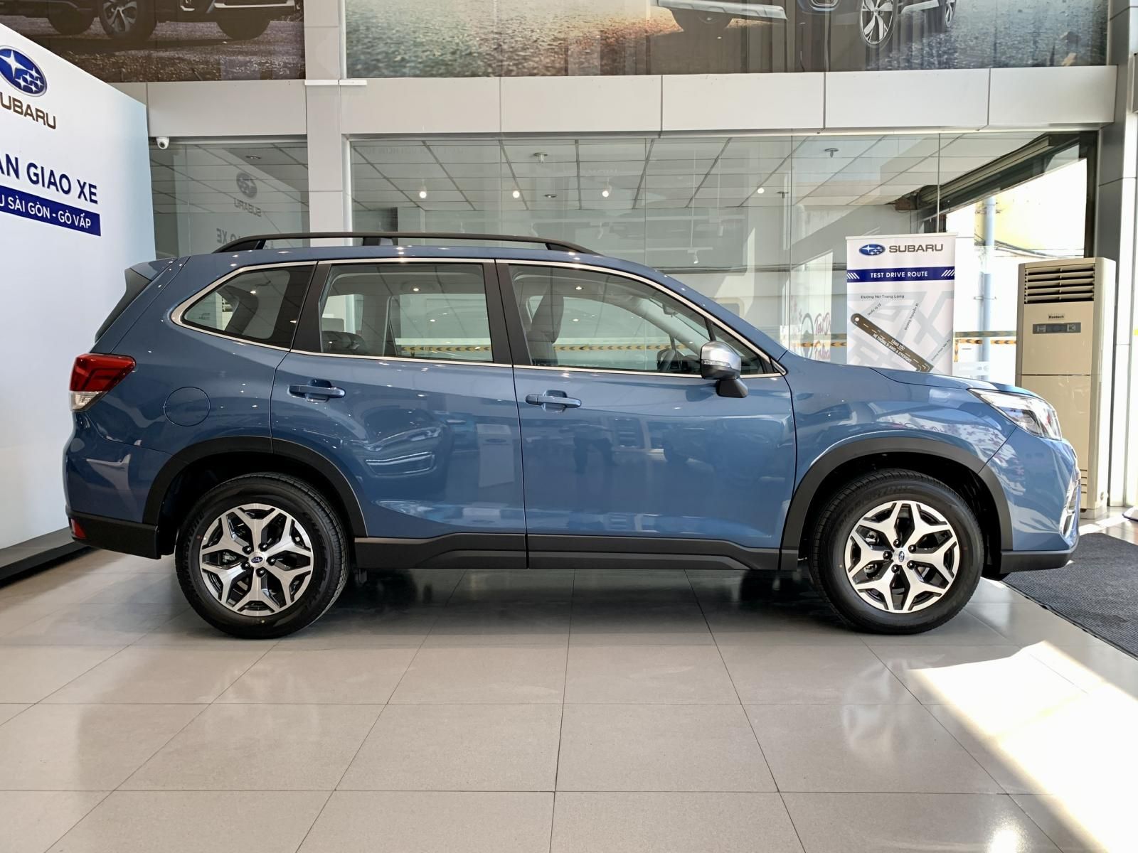 Subaru Forester 2022 - Màu xanh da trời giao ngay - Nhiều quà tặng hấp dẫn