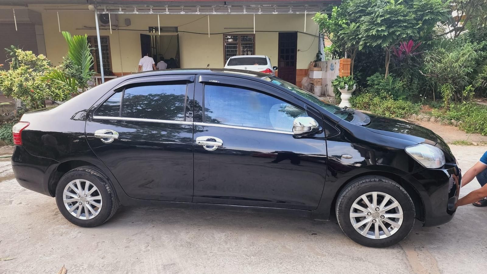 Toyota Vios 2011 - Màu đen giá ưu đãi