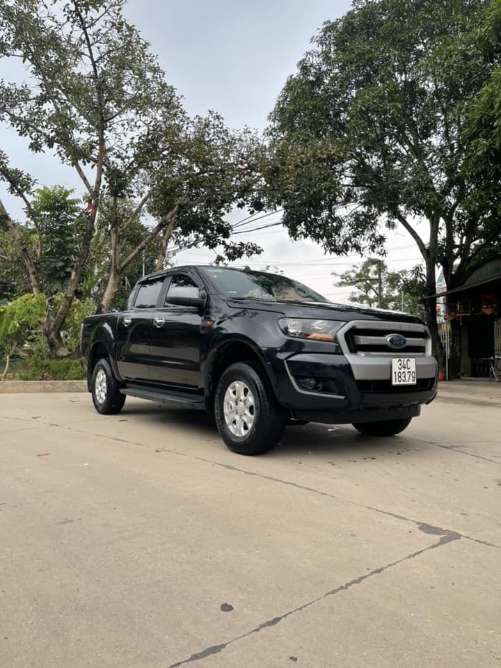 Ford Ranger 2017 - Màu đen, nhập khẩu