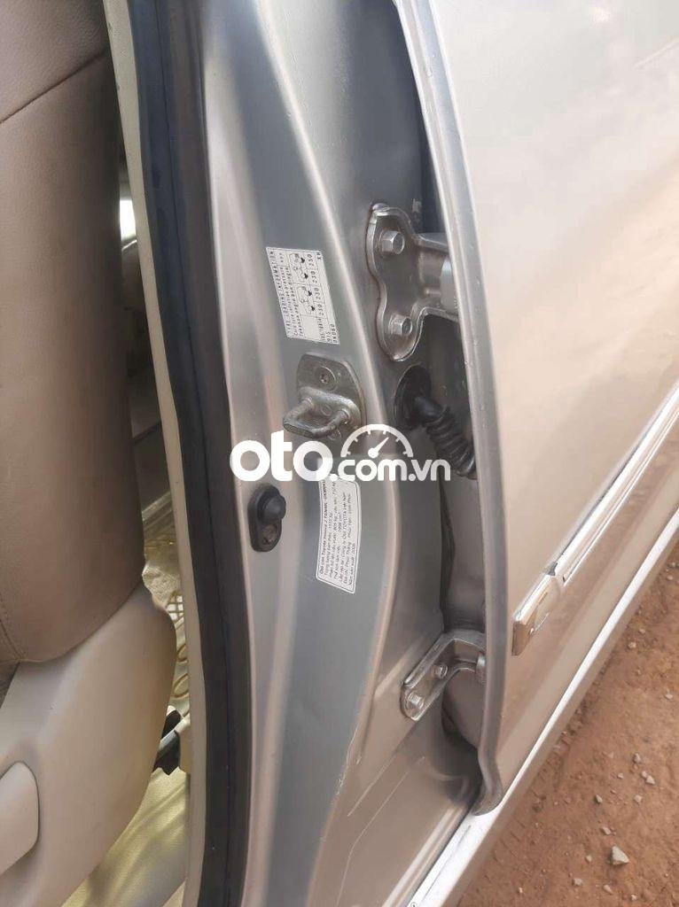 Toyota Innova 2007 - Màu bạc chính chủ