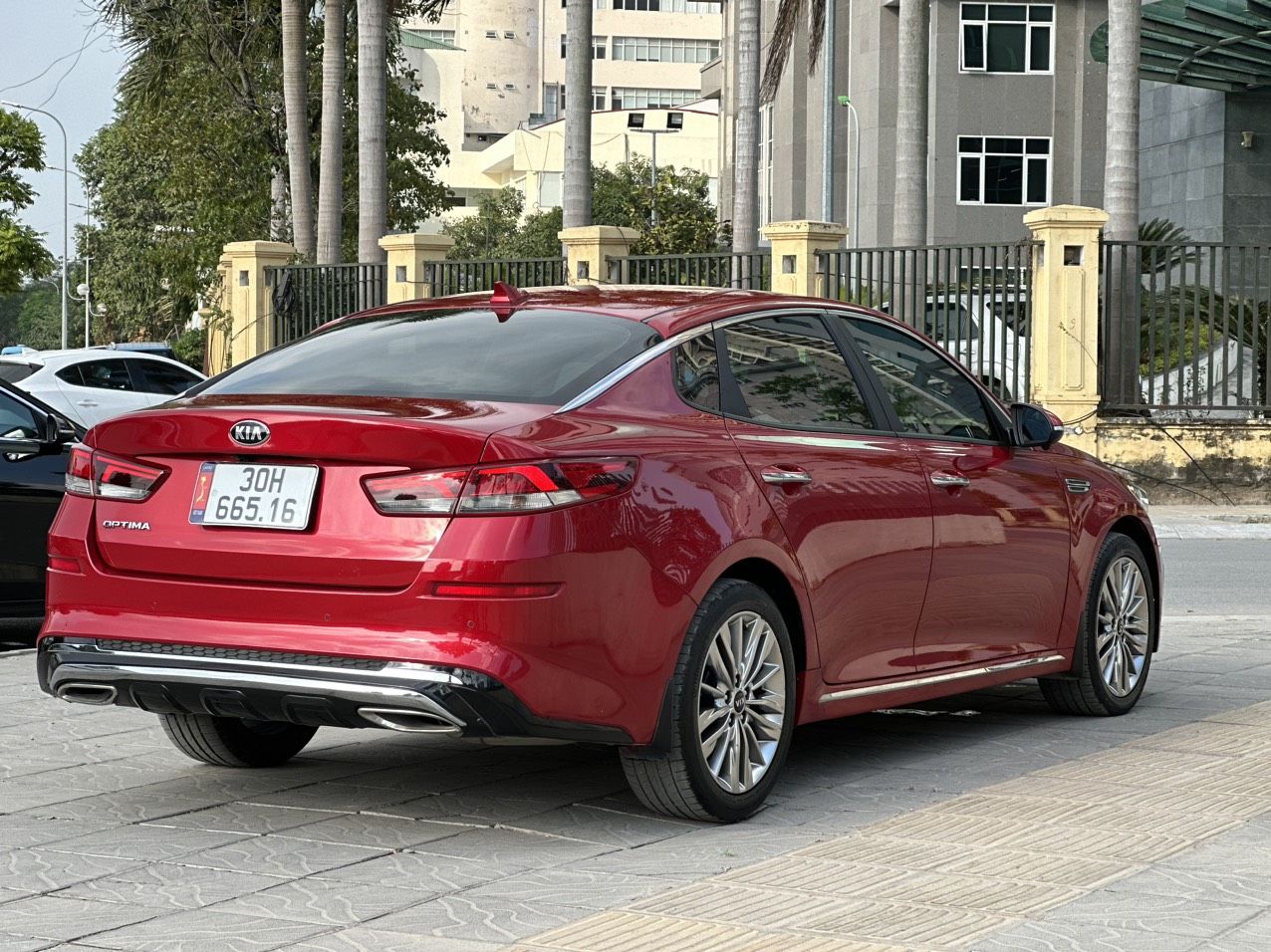 Kia Optima 2019 - Xe chính chủ màu đỏ