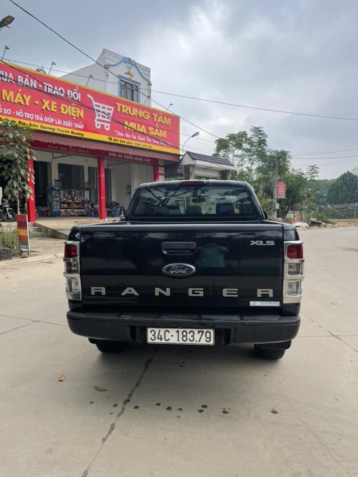 Ford Ranger 2017 - Màu đen, nhập khẩu