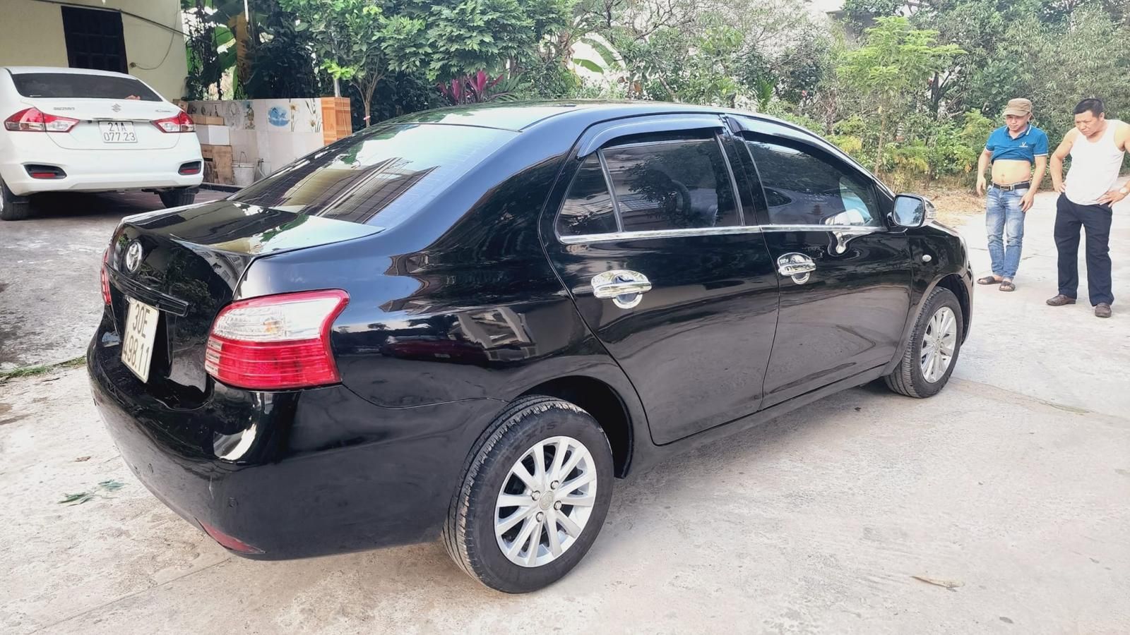 Toyota Vios 2011 - Màu đen giá ưu đãi