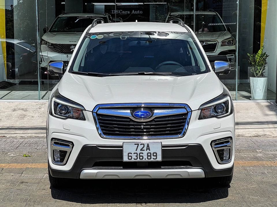 Subaru Forester 2022 - Màu trắng, xe nhập