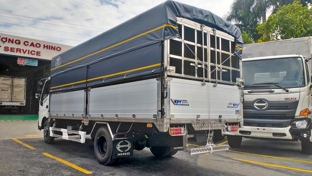 Xe tải 2,5 tấn - dưới 5 tấn 2022 - Xe tải Hino 3.5 tấn thùng mui bạt 2022