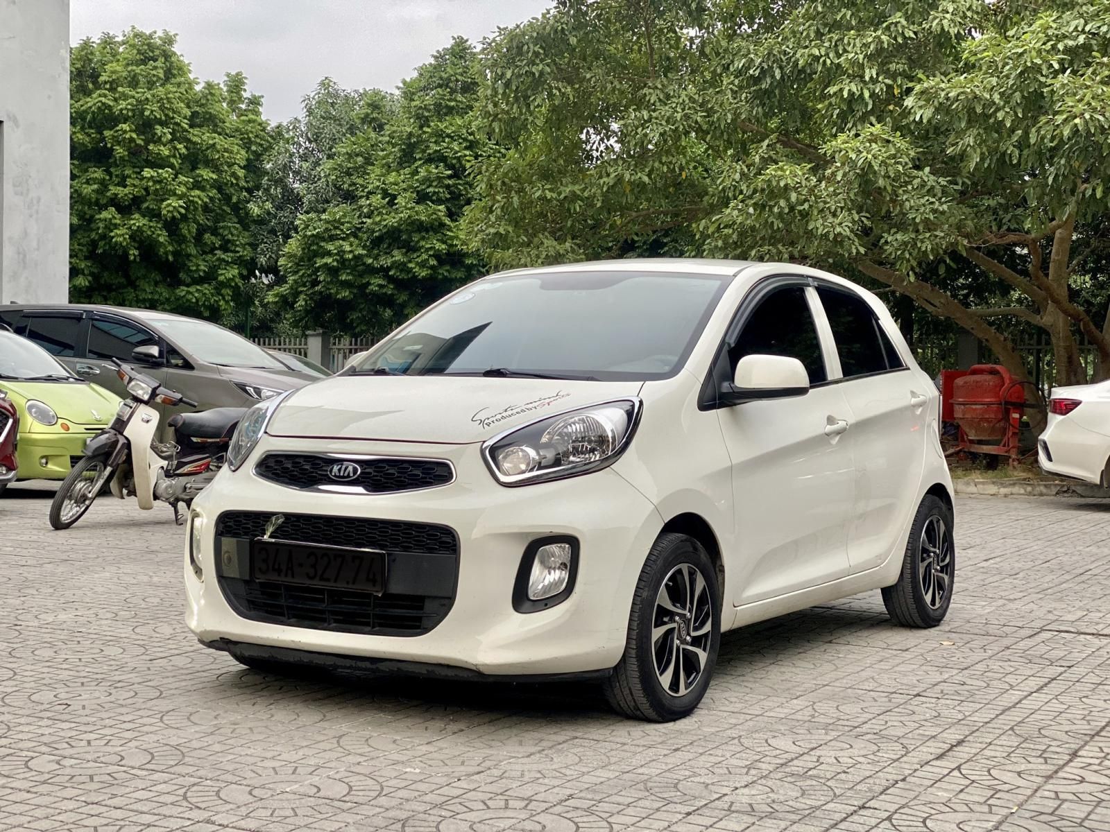 Kia Morning 2019 - Xe màu trắng, giá cực tốt