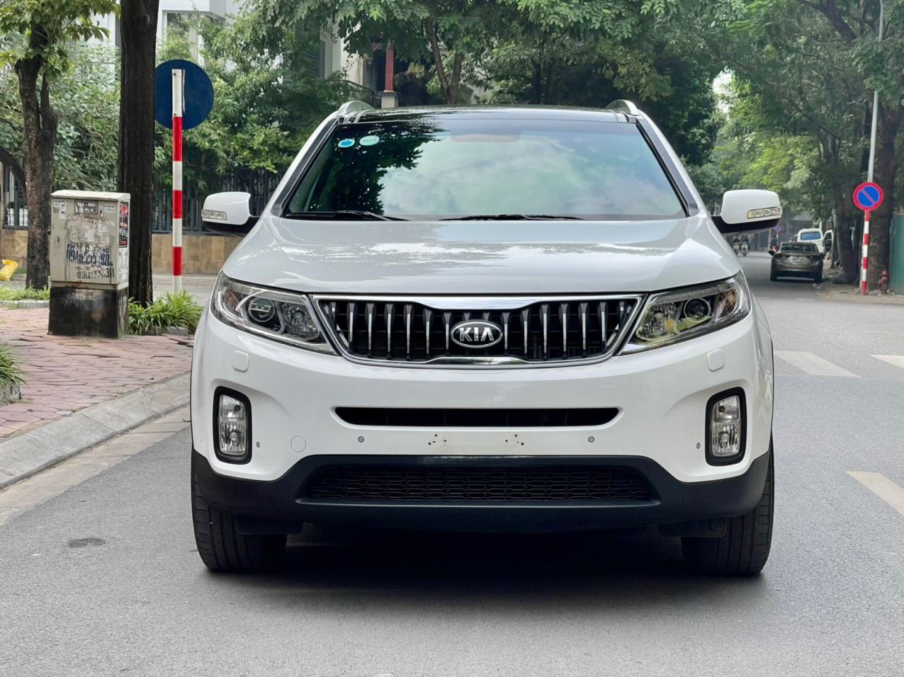 Kia Sorento 2018 - Ngoại thất trắng - Đi cực giữ gìn đầy đủ option - Xem xe tại Hà Nội