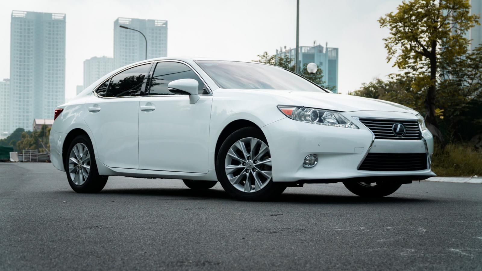 Lexus ES 300 h 2013 - Cần bán xe Lexus ES 300h sản xuất năm 2013