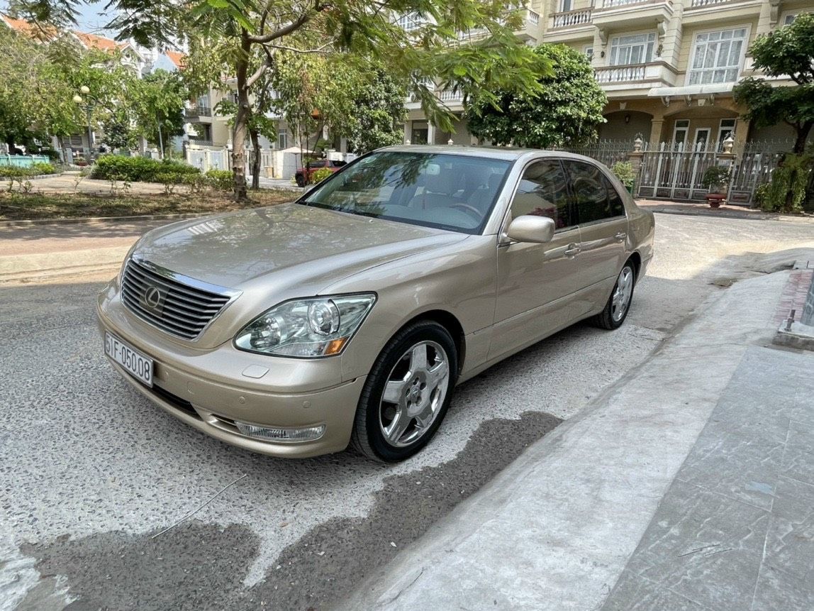 Lexus LS 430 2005 - Xe 4 chỗ, màu vàng, số tự động, máy xăng, quận 7