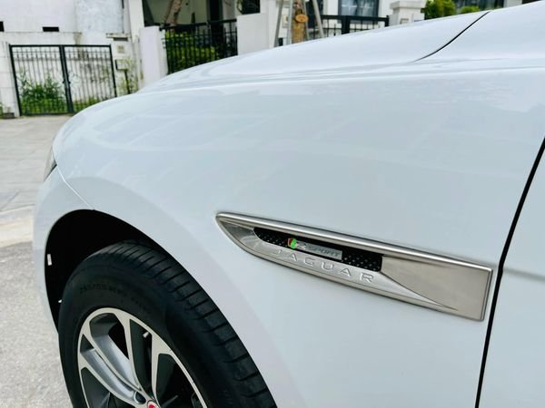 Jaguar F-Pace 2021 - Bán Jaguar F-Pace R Sport sản xuất 2021, màu trắng, nhập khẩu