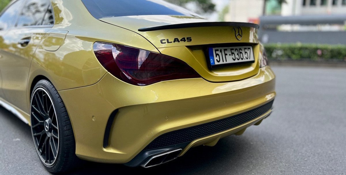Mercedes-Benz CLA45 2015 - Xe Mercedes CLA45 sản xuất 2015, màu vàng, nhập khẩu nguyên chiếc