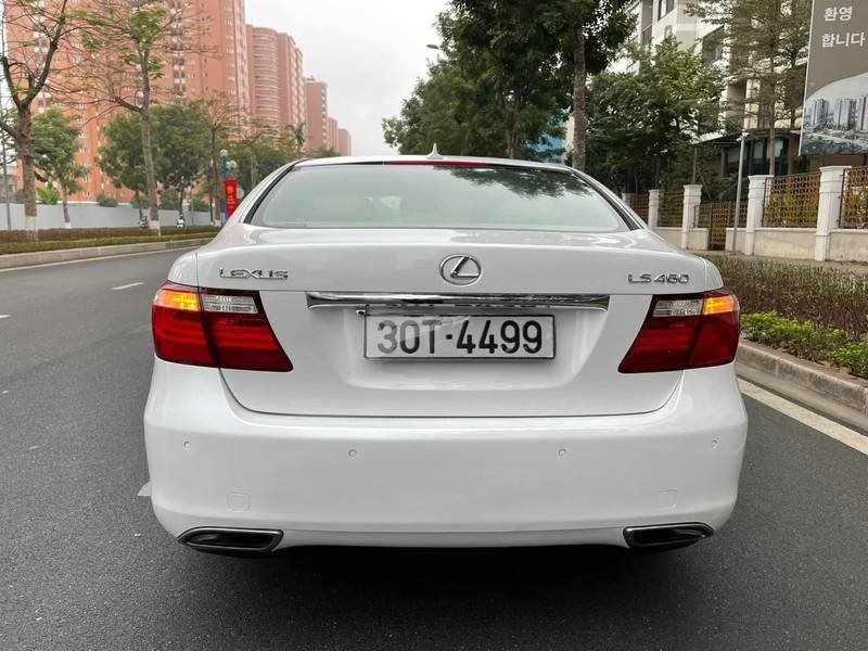 Lexus LS 460   L 2008 - Cần bán gấp Lexus LS 460 L sản xuất năm 2008, màu trắng, xe nhập