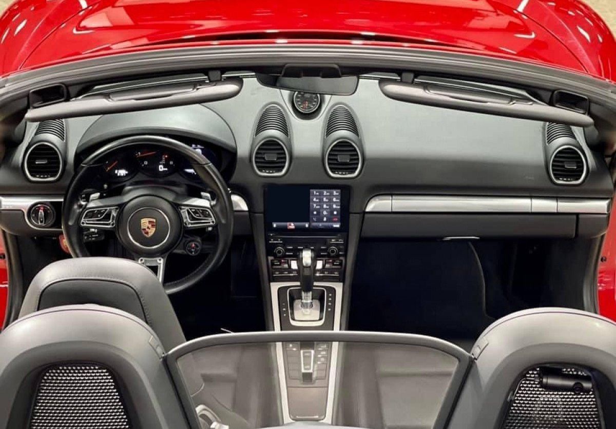 Porsche Boxster Boxster 2020 - Cần bán lại xe Porsche 718 Boxster năm sản xuất 2020, màu đỏ, nhập khẩu