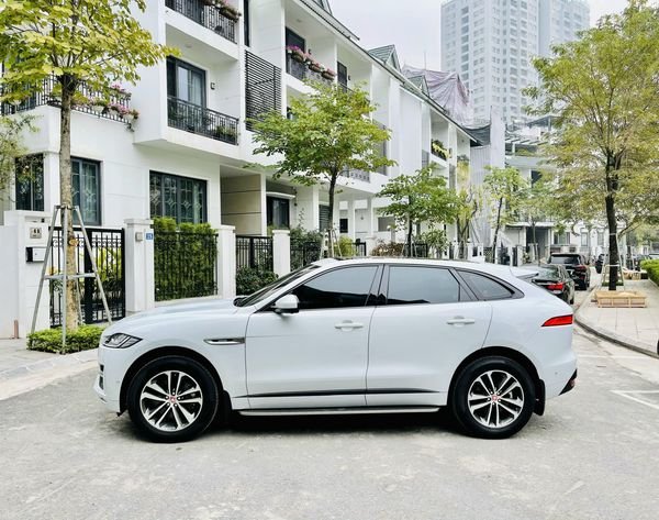 Jaguar F-Pace 2021 - Bán Jaguar F-Pace R Sport sản xuất 2021, màu trắng, nhập khẩu