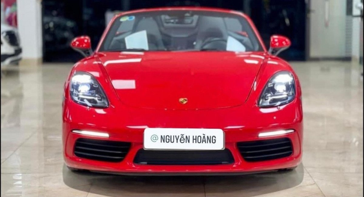 Porsche Boxster Boxster 2020 - Cần bán lại xe Porsche 718 Boxster năm sản xuất 2020, màu đỏ, nhập khẩu