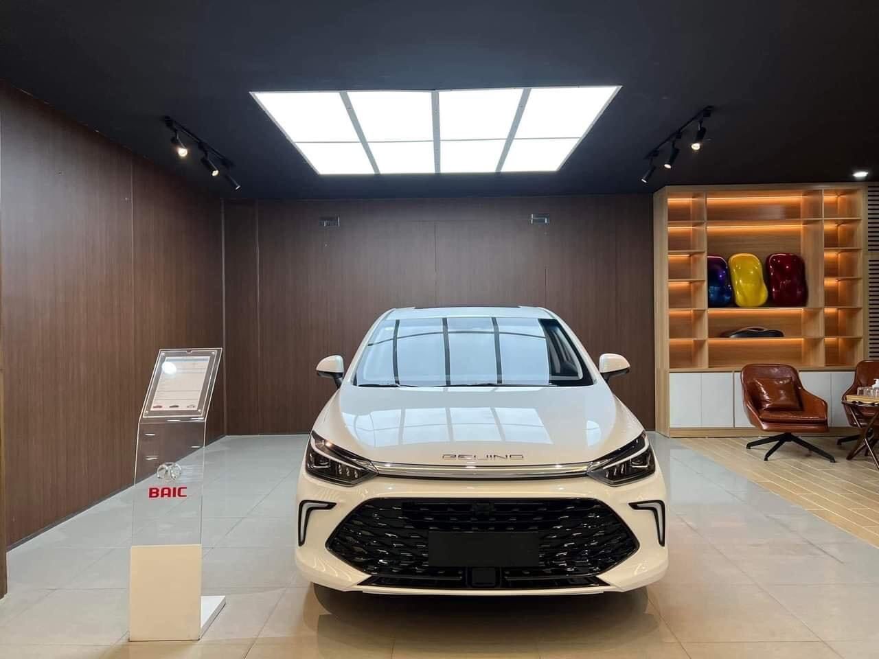 BAIC Beijing U5 Plus 2022 - Màu trắng, mẫu xe Sedan đô thị hạng C hoàn toàn mới tại thị trường Việt Nam, giá cực tốt