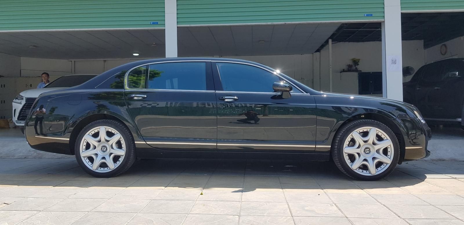 Bentley Flying Spur 2007 - Màu đen, xe nhập