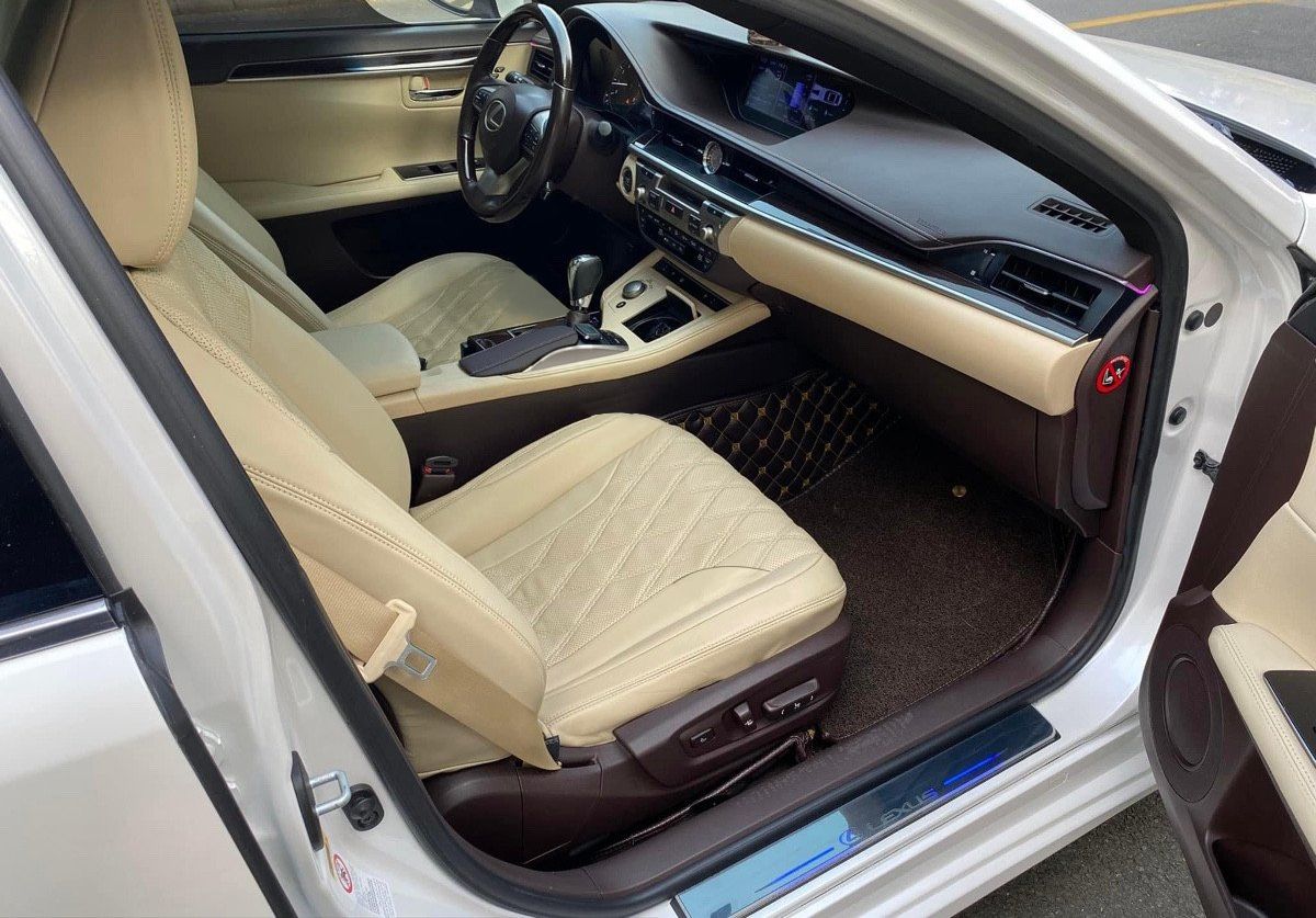 Lexus ES 350  AT 2015 - Cần bán lại xe Lexus ES 350 AT sản xuất 2015, màu trắng, xe nhập