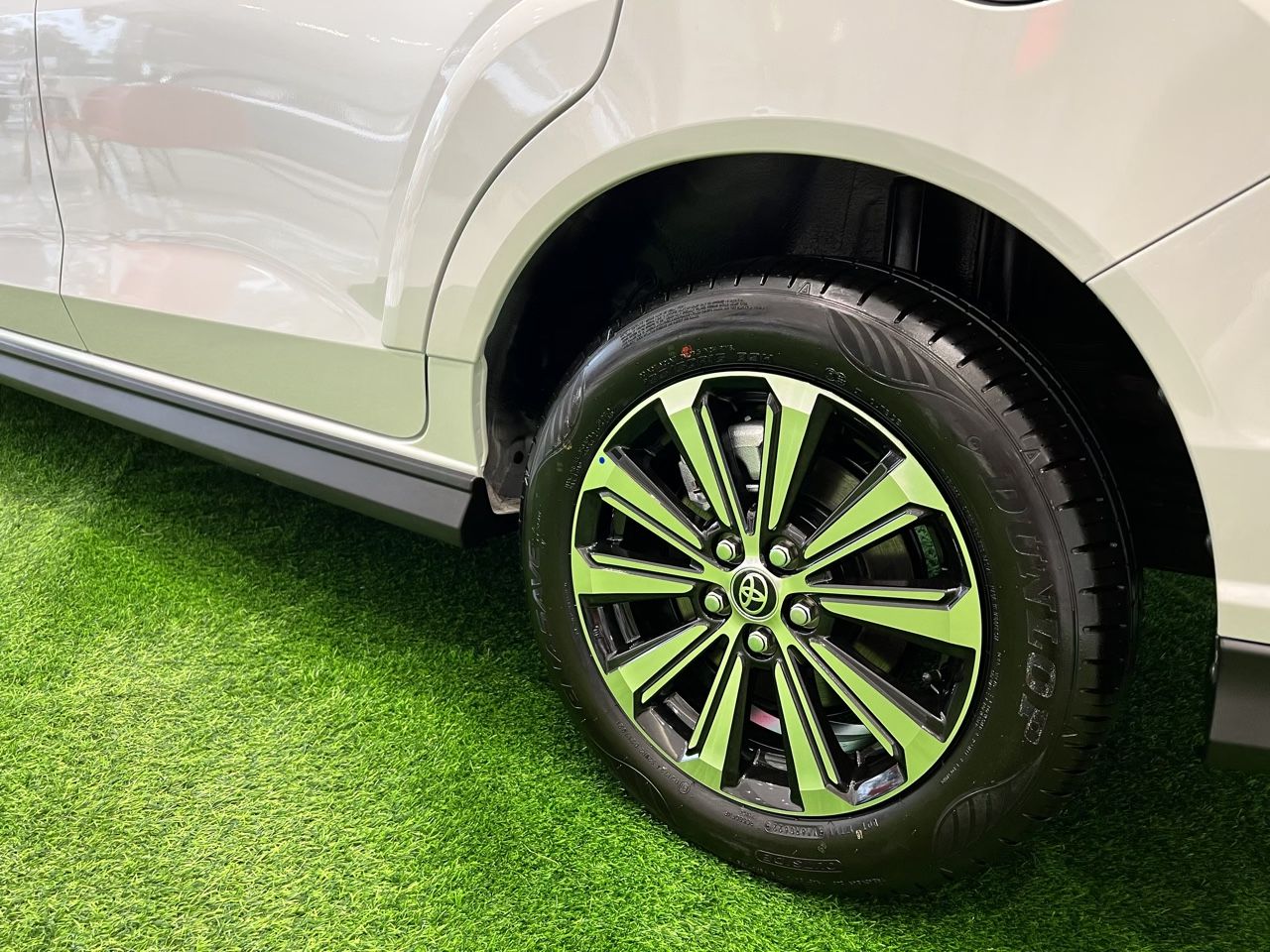 Toyota Veloz Cross 2022 - "Cực sốc" Giao xe sớm nhất- đủ màu- xe nhập nguyên chiếc