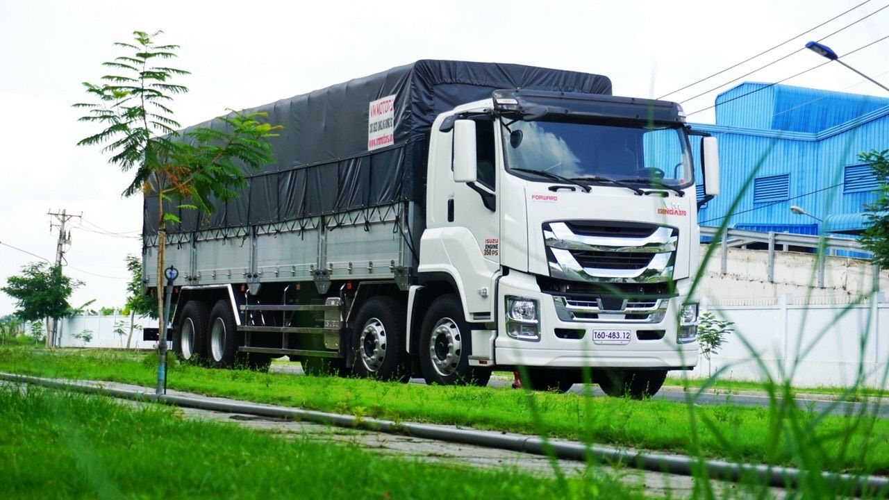 Isuzu Q-SERIES  2022 - Màu trắng