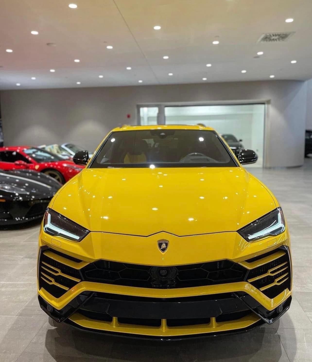 Lamborghini Urus 2022 - Sẵn xe giao tại Việt Nam