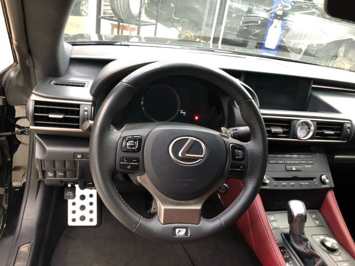 Lexus RC 350 2015 - Màu đen, nhập khẩu