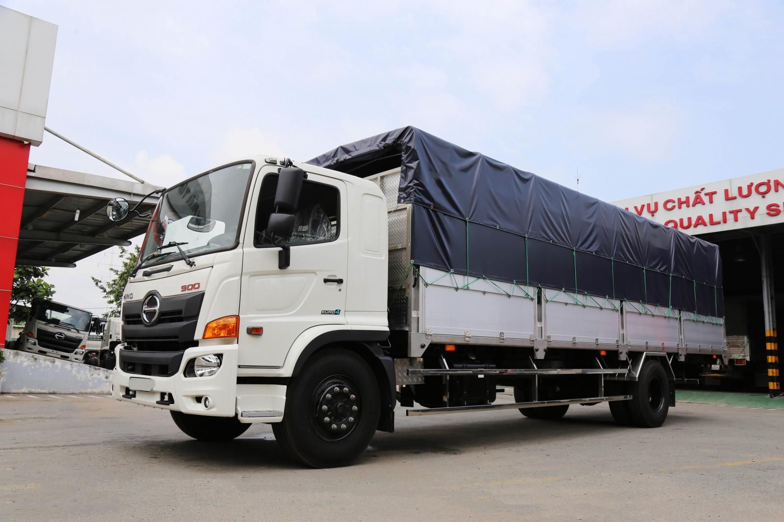 Hino FG 2022 - Hino 8 tấn thùng mui bạt nhôm 8.9m