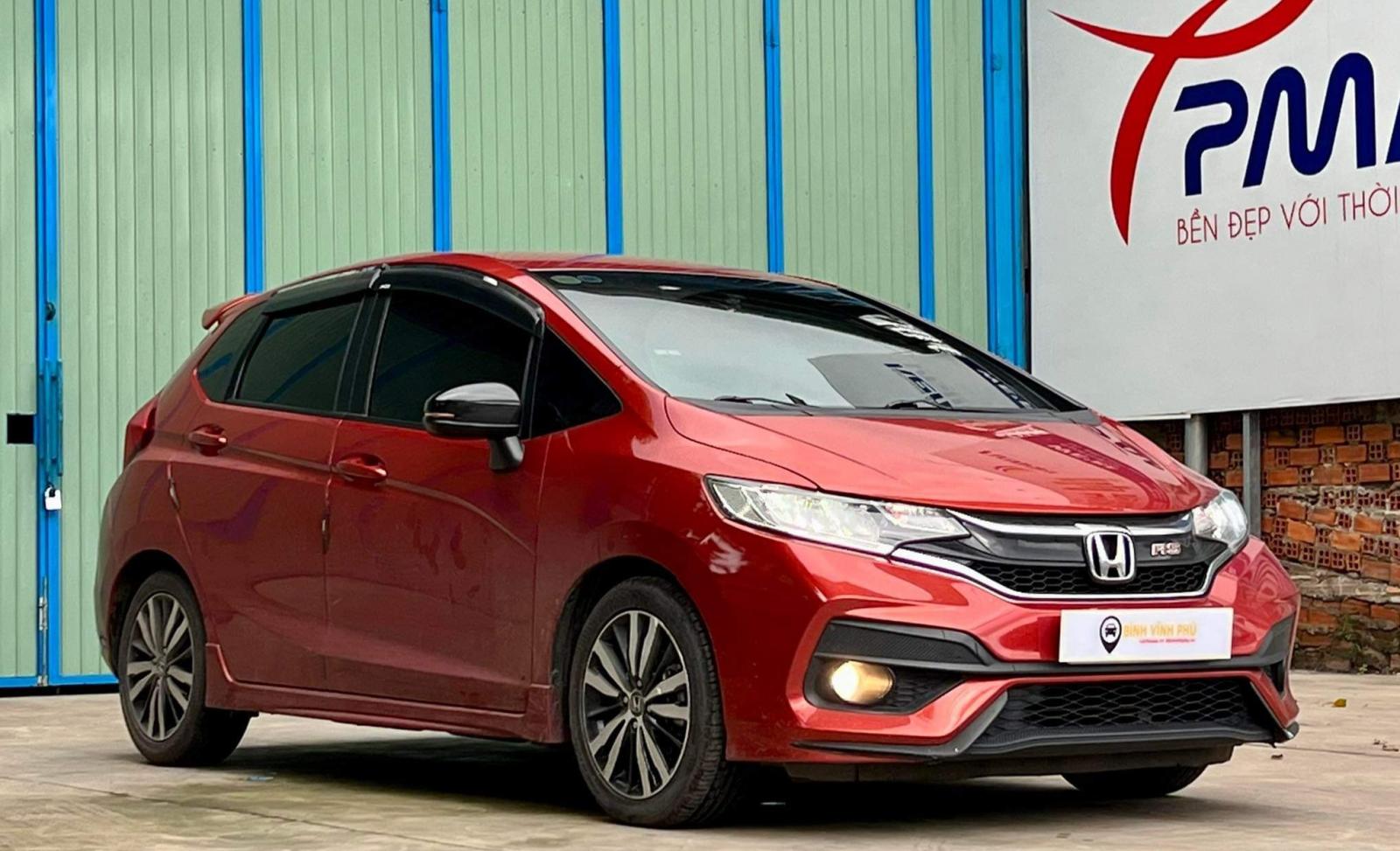 Honda Jazz Rs 2018 - -- Honda jazz RS 1.5 AT màu đỏ biển HCM   -- Sản xuất 2018  