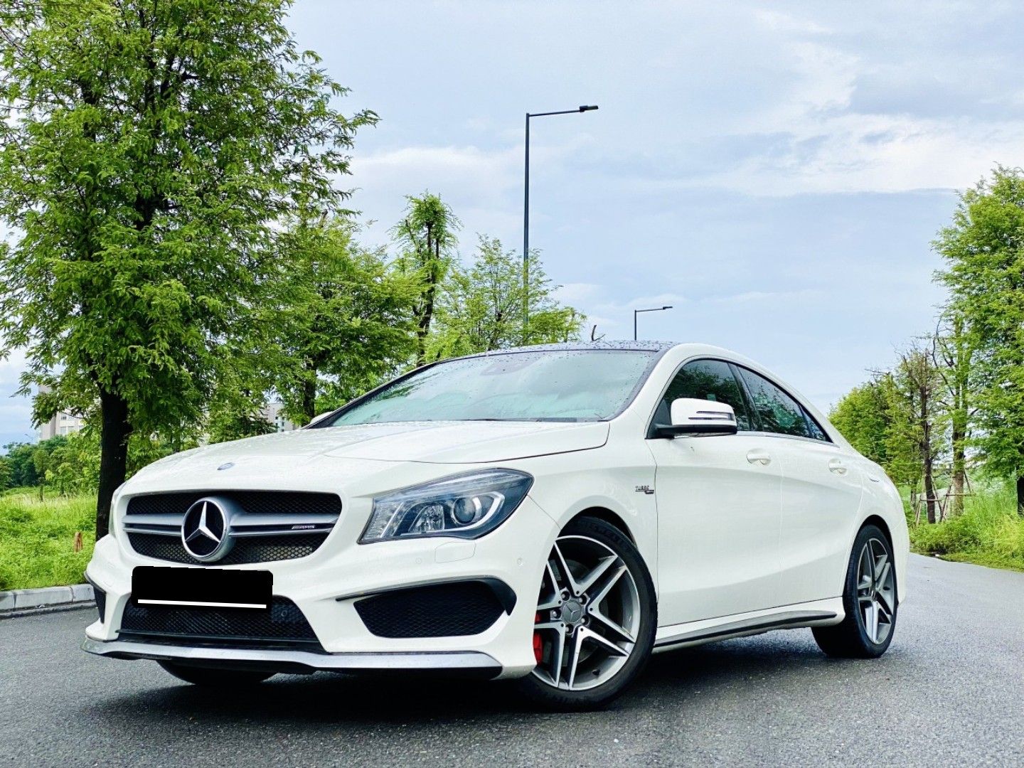 Mercedes-Benz CLA 45 AMG 2014 - Màu trắng