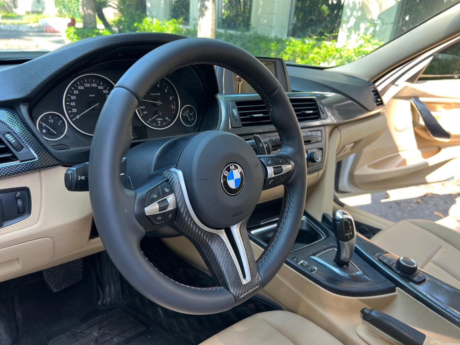 BMW 320i 2013 - Xe lăn bánh 80.000km