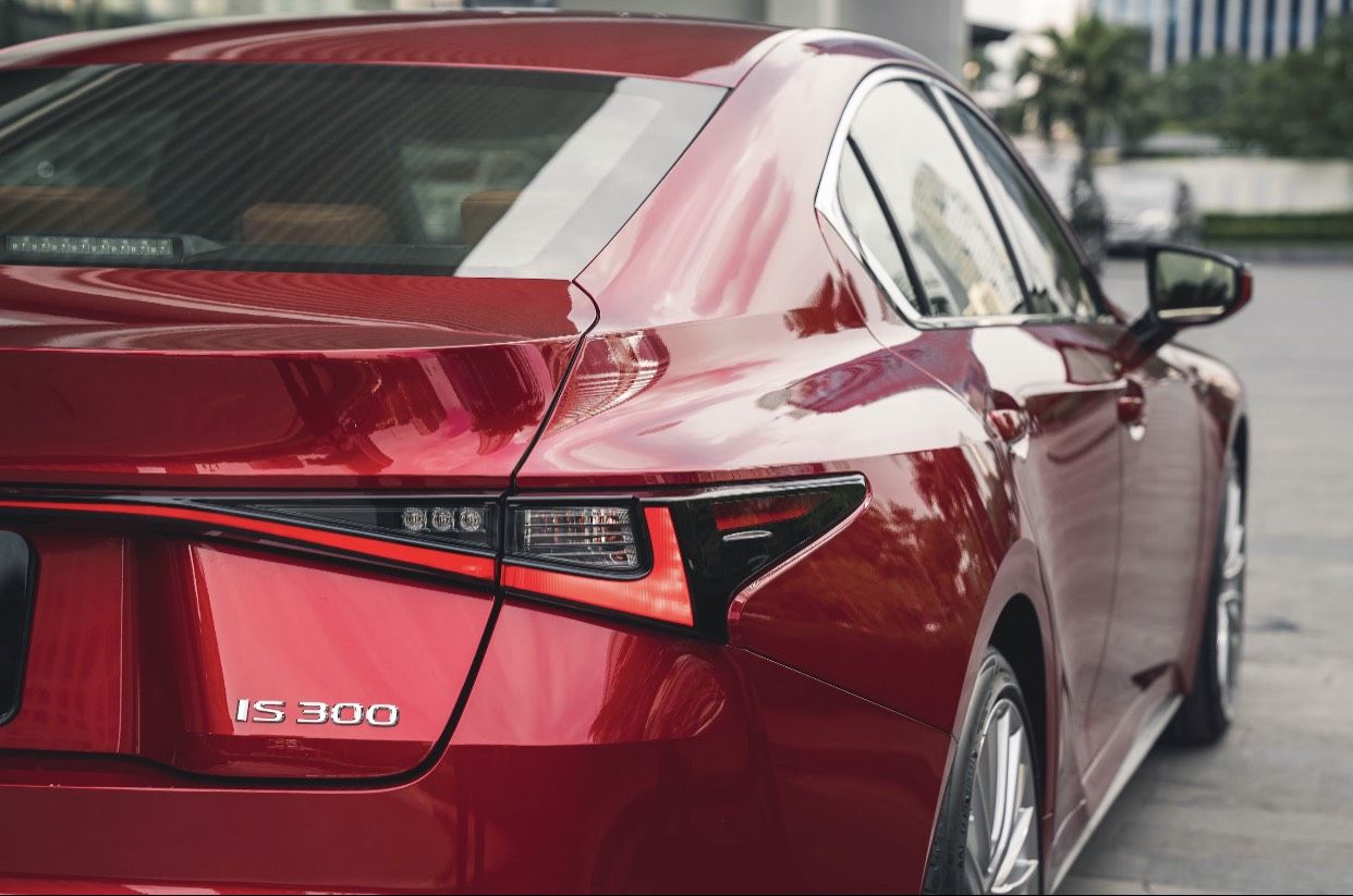 Lexus IS 300 2022 - Chính hãng showroom - Sẵn xe đủ màu giao ngay