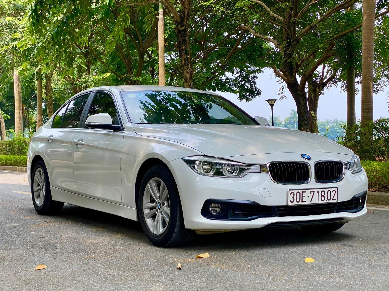 BMW 320i 2016 - Bán ô tô đăng ký 2016 nhập khẩu giá 950tr