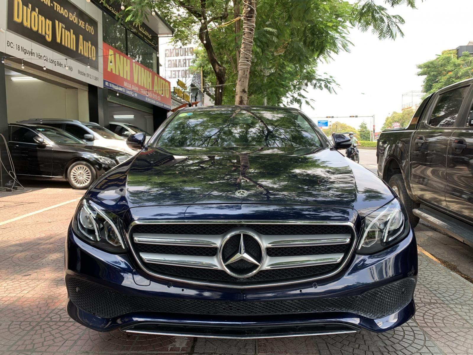 Mercedes-Benz E180 2020 - Xe đẹp như mới