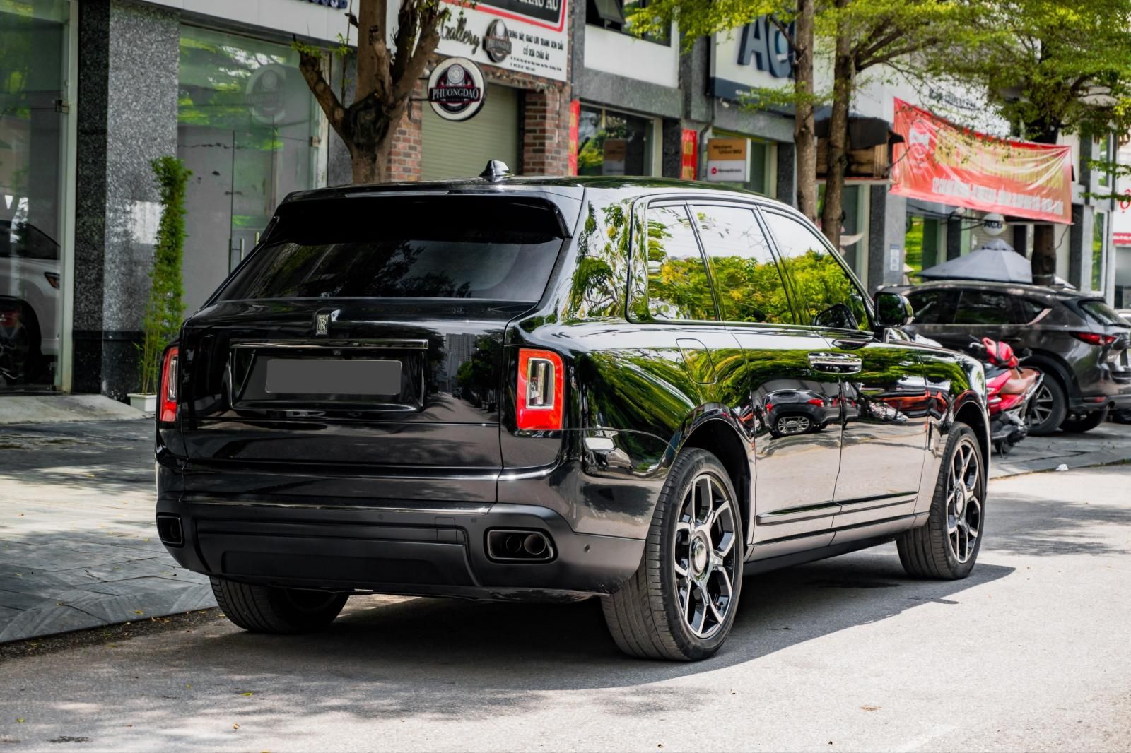 Rolls-Royce Cullinan 2021 - Odo 6000 km