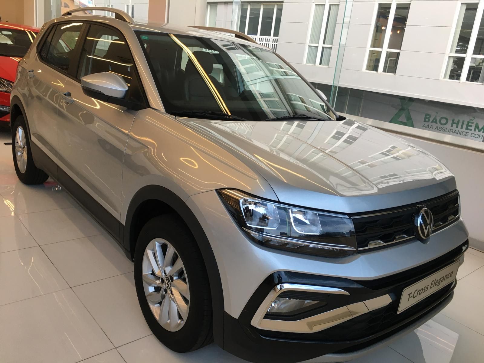 Volkswagen T-Cross 2022 - Phiên bản màu bạc Reflex 1 chiếc duy nhất VN