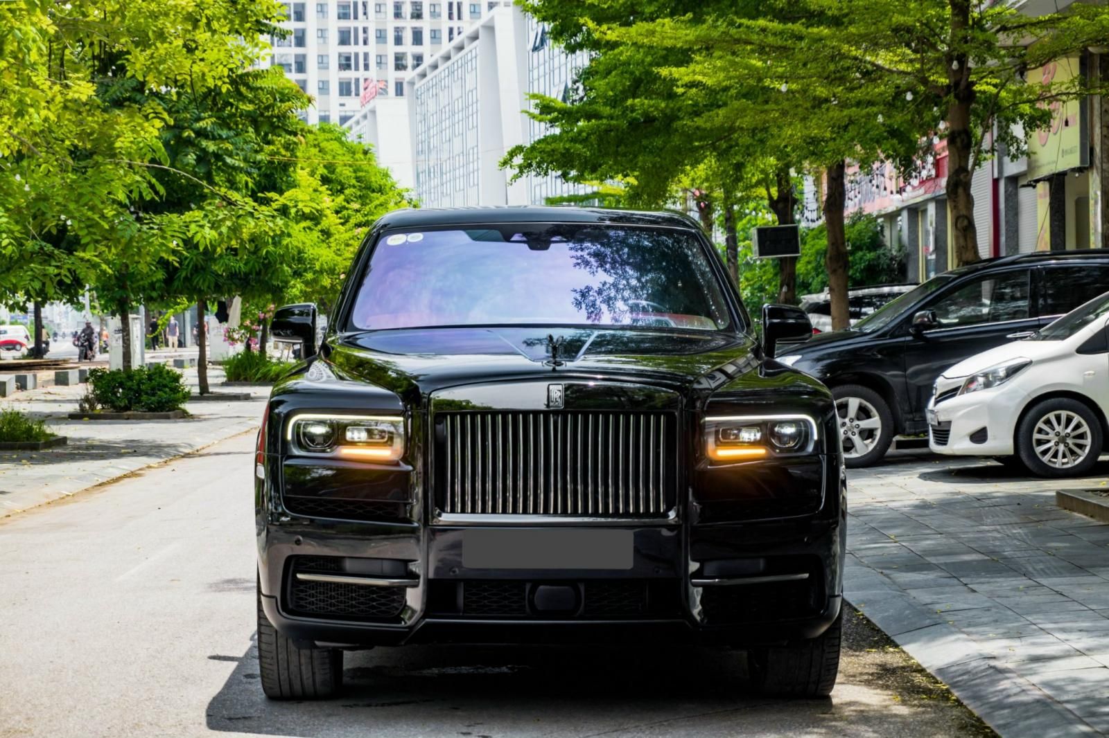 Rolls-Royce Cullinan 2021 - Odo 6000 km