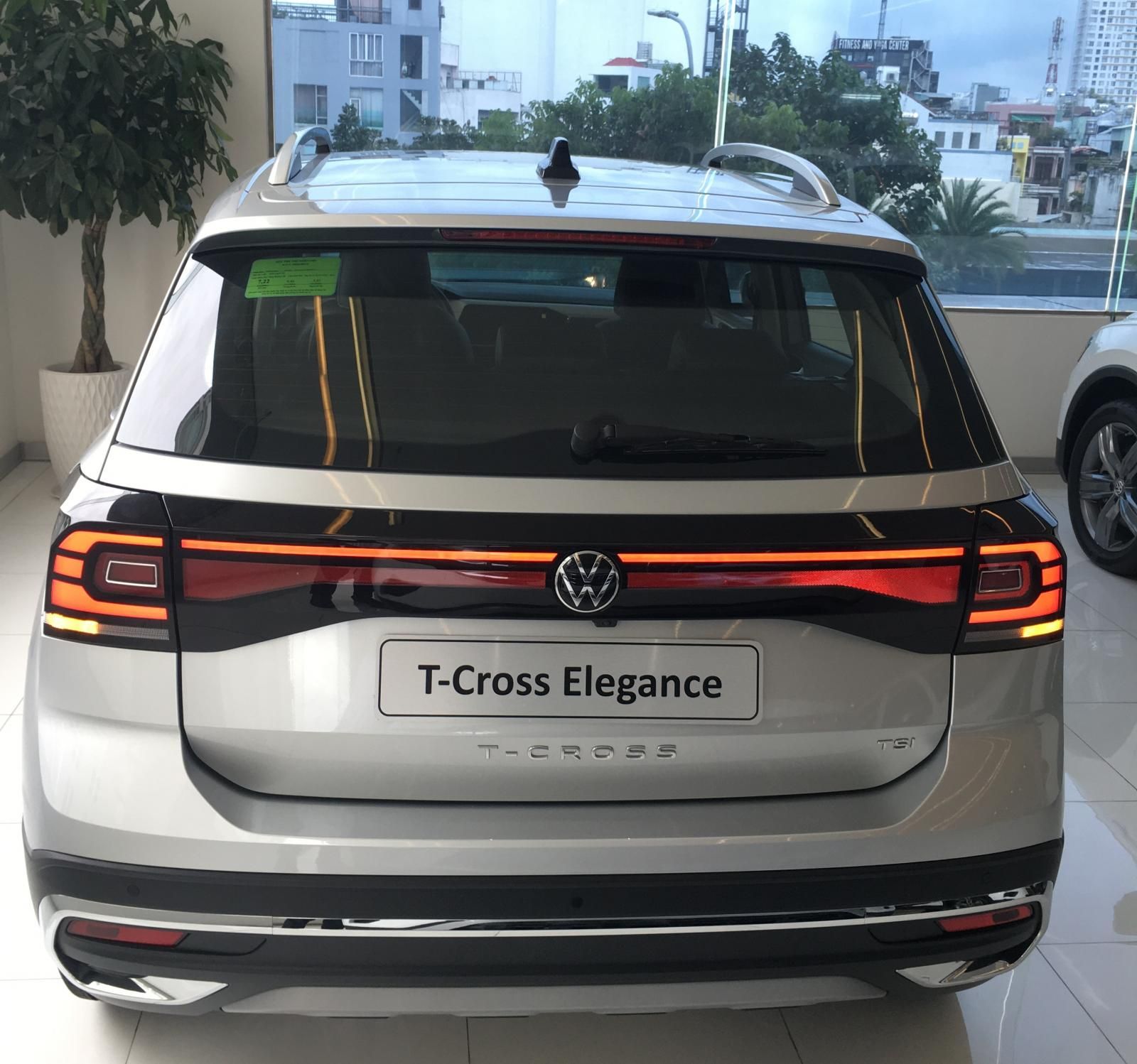 Volkswagen T-Cross 2022 - Phiên bản màu bạc Reflex 1 chiếc duy nhất VN