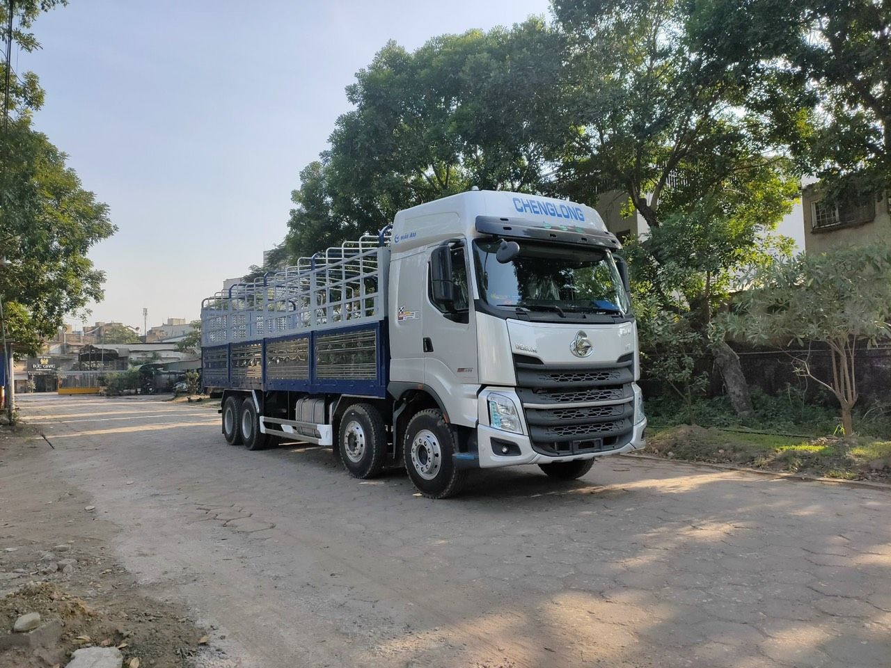 Chenglong H7 2022 - Tải thùng kín 8x4