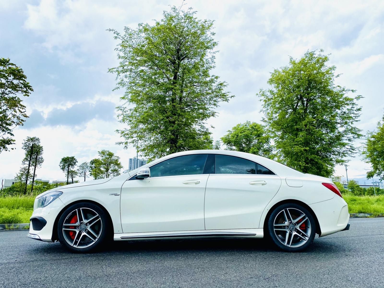 Mercedes-Benz CLA 45 AMG 2014 - Màu trắng