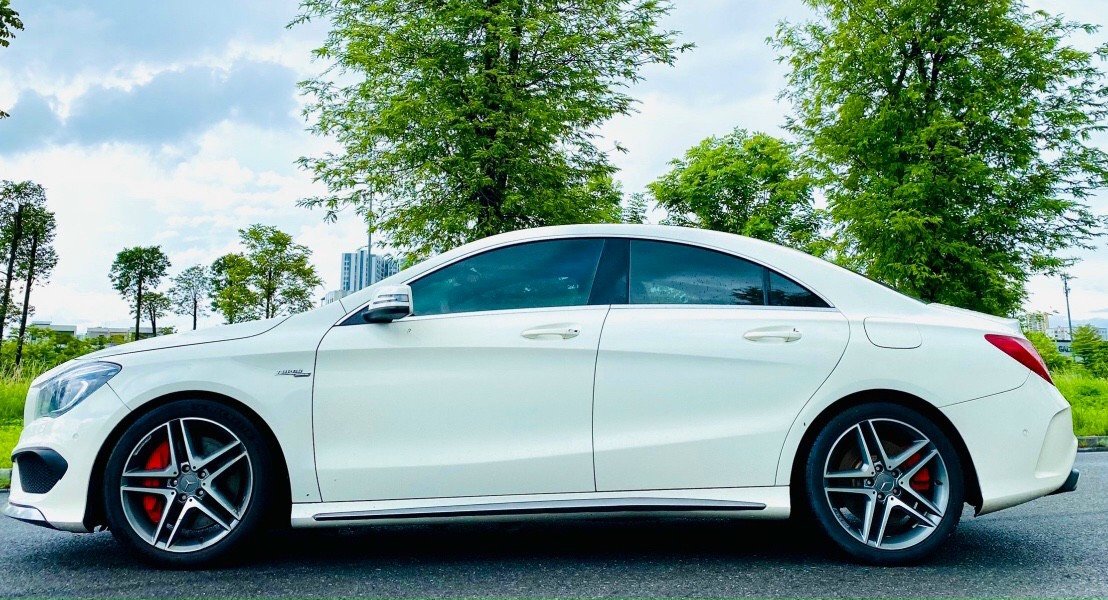 Mercedes-Benz CLA 45 AMG 2014 - Màu trắng, nội thất đen