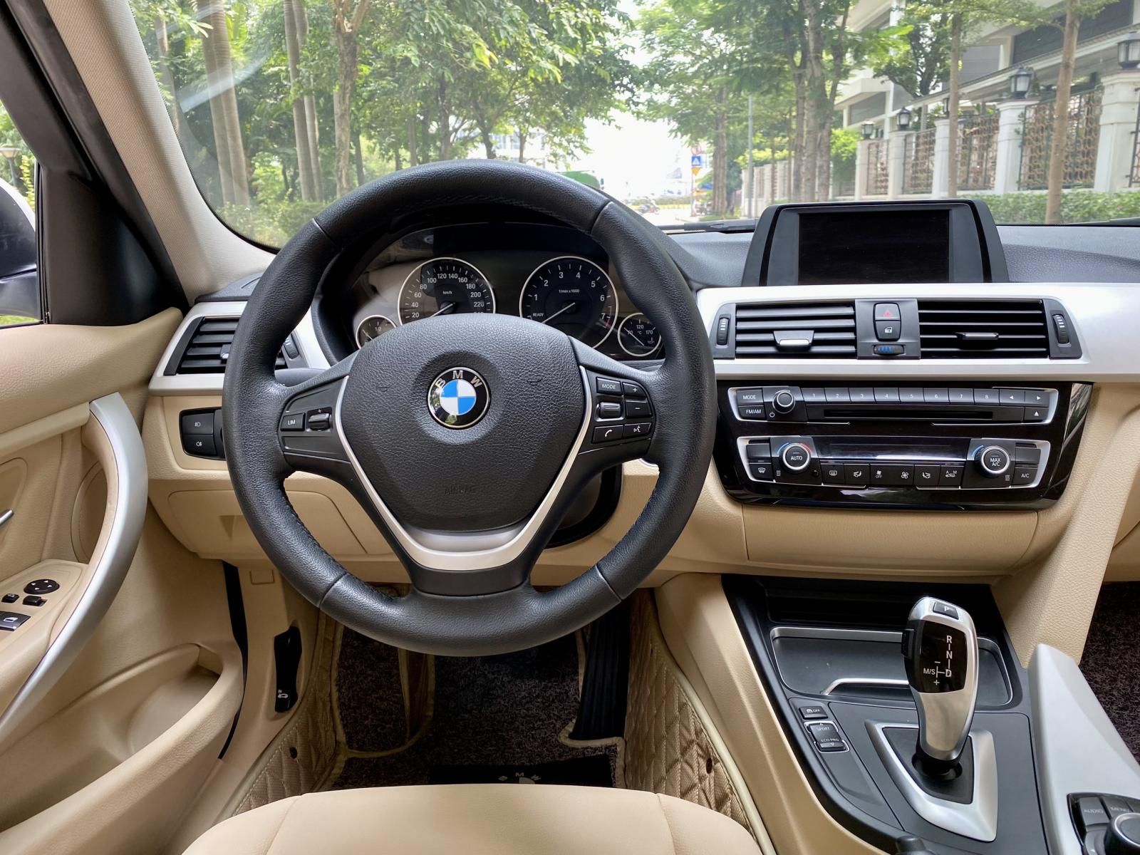 BMW 320i 2016 - Bán xe biển Hà Nội