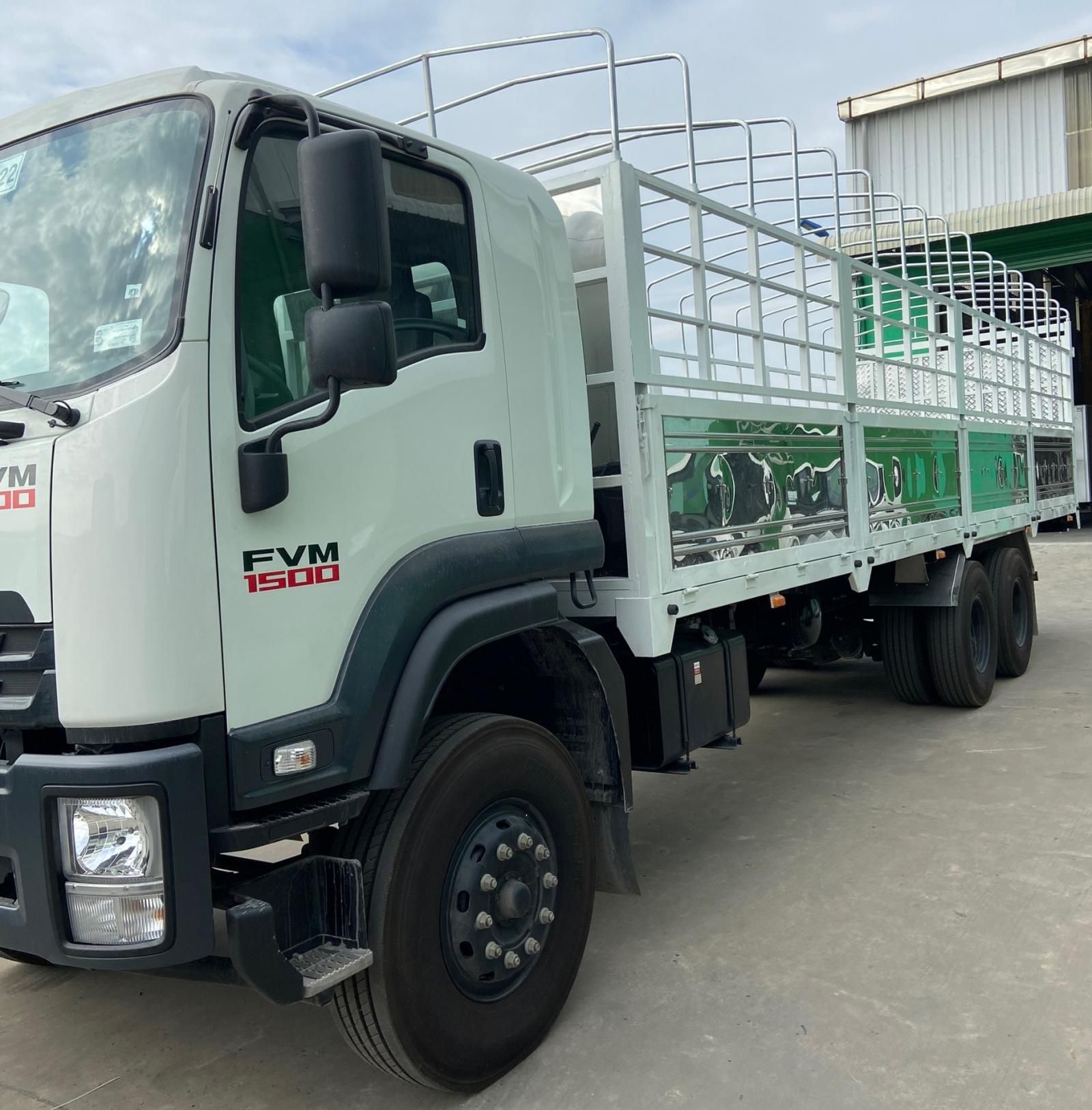 Isuzu FVM1500 2022 - Mẫu xe siêu to khổng lồ