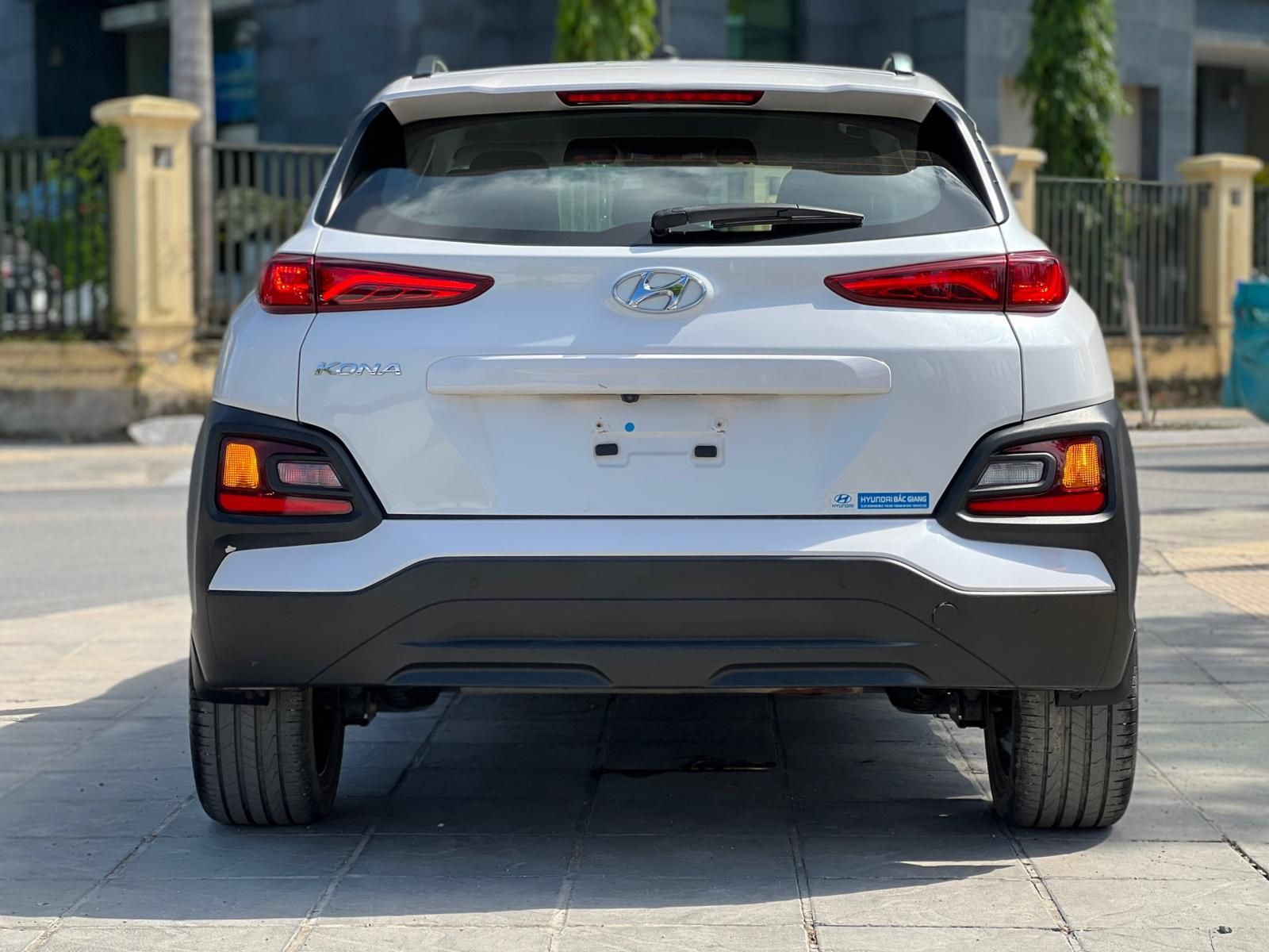 Hyundai Kona 2019 - Bán xe mới 95% giá chỉ 645tr