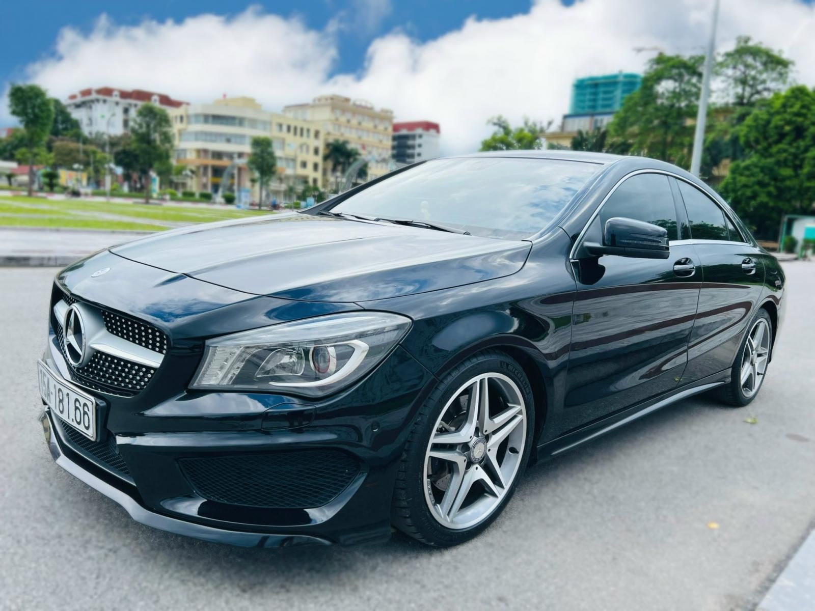 Mercedes-Benz CLA 250 2014 - nội thất tiêu chuẩn Châu Âu, một chủ sở hữu từ đầu