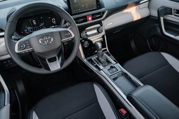 Toyota Veloz Cross 2022 - Giao ngay tháng 8 đủ màu