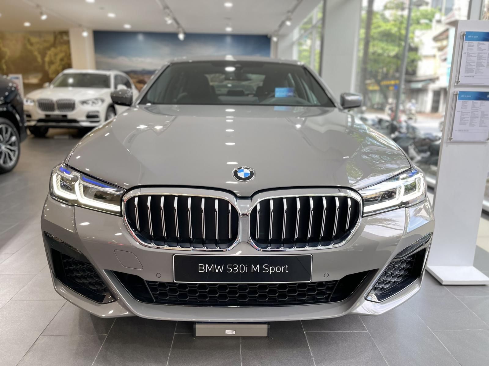 BMW 530i 2022 - Thể thao, sang trọng - Xe nhập khẩu nguyên chiếc - Tặng 30 triệu tiền mặt