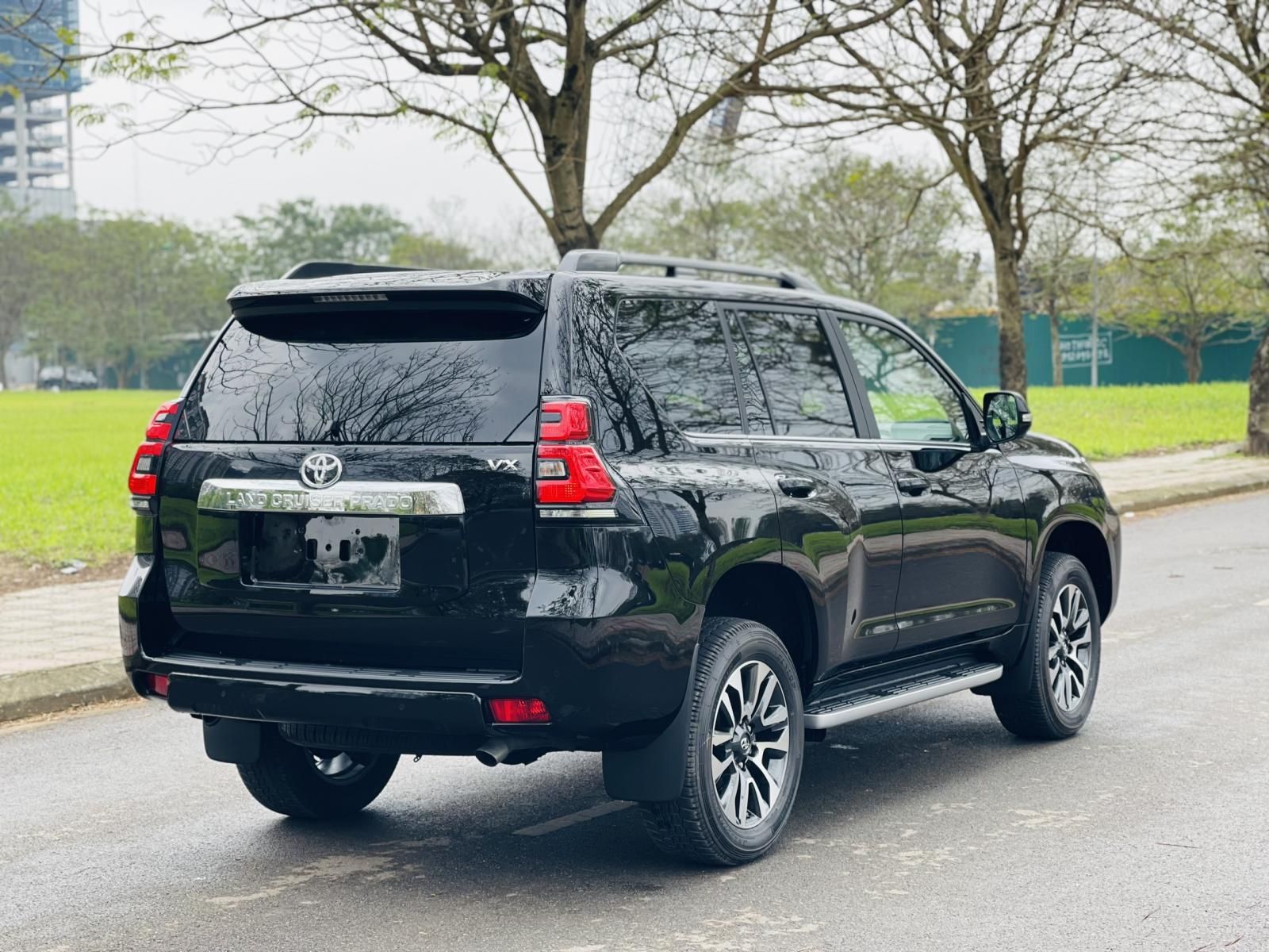 Toyota Land Cruiser Prado 2022 - Xe giao ngay trong tháng 8